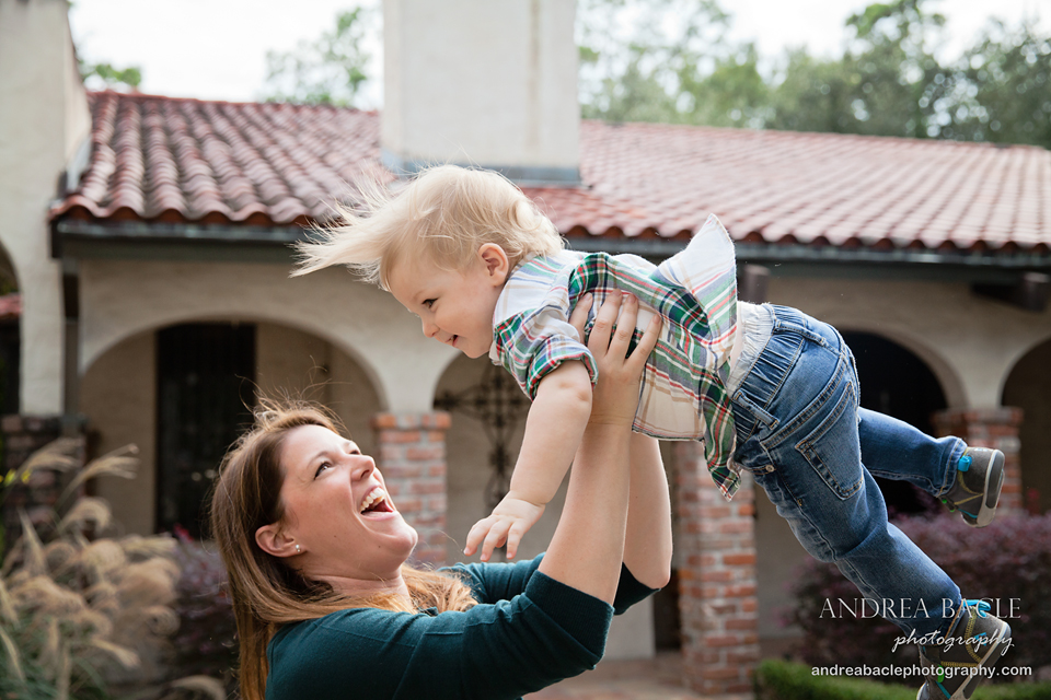 blog-post-toddler-flying-with-momma