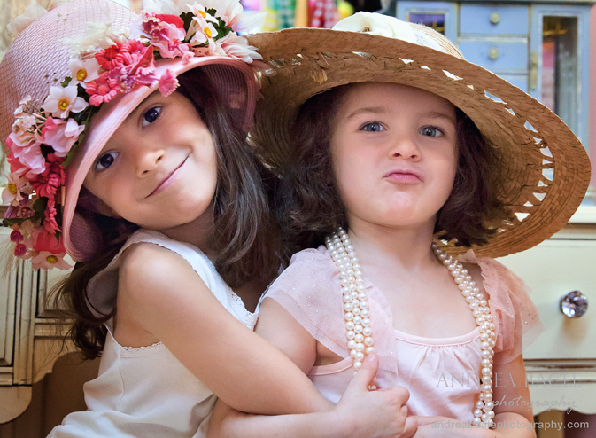 blog post camilles mini girls dressed in hats